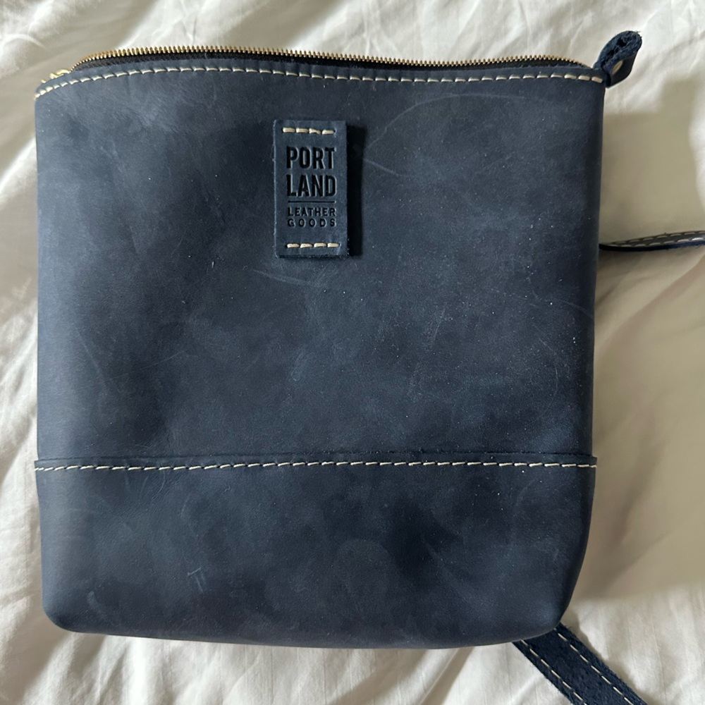 Portland Leather Blue Crossbody Bag